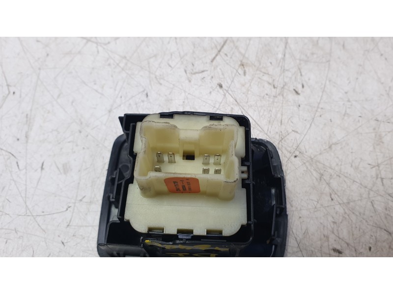 Recambio de mando elevalunas delantero izquierdo para renault kangoo express (fw0/1_) z.e. (fw0z, fw1z) referencia OEM IAM 25411