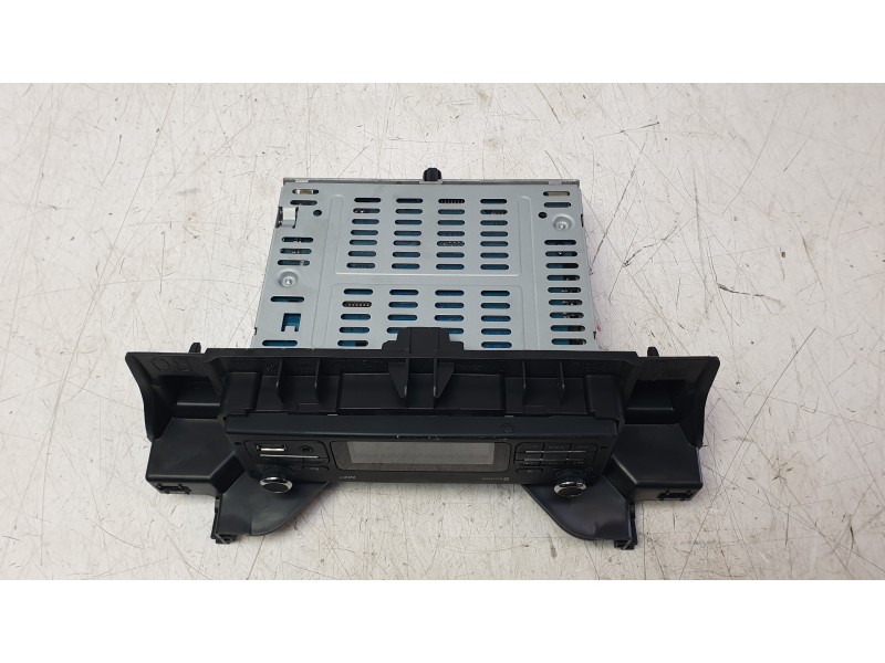 Recambio de sistema audio / radio cd para renault kangoo express (fw0/1_) z.e. (fw0z, fw1z) referencia OEM IAM 281157922R  