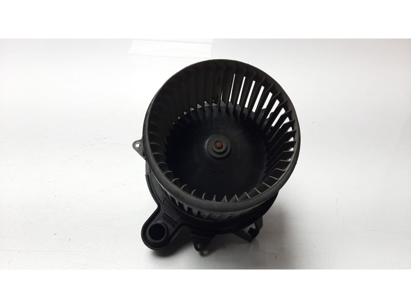 Recambio de ventilador calefaccion para renault clio iv zen referencia OEM IAM 5P3730000  