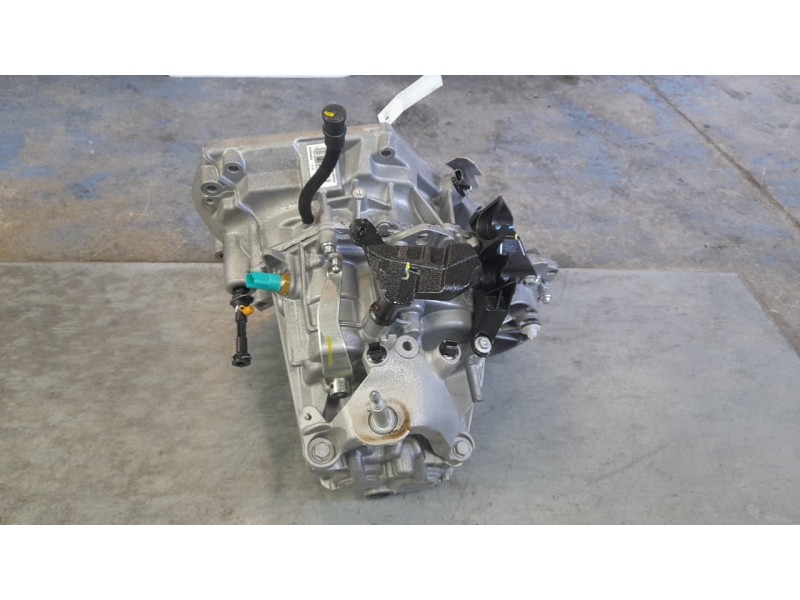 Recambio de caja cambios para renault clio v referencia OEM IAM 320108230R JT4022 