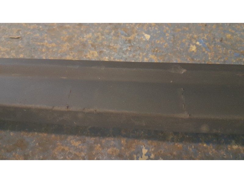 Recambio de estribos laterales para seat arona fr referencia OEM IAM 6F9853851  