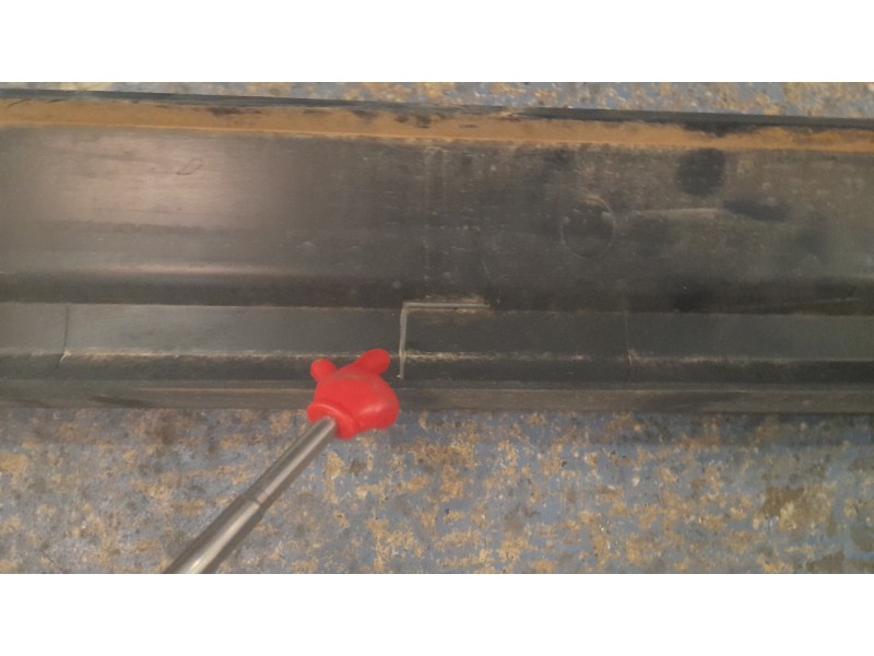 Recambio de estribos laterales para seat arona fr referencia OEM IAM 6F9853852  