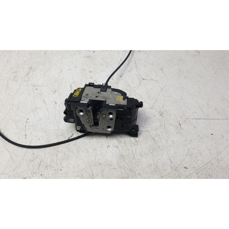 Recambio de cerradura puerta delantera izquierda para renault kangoo express (fw0/1_) z.e. (fw0z, fw1z) referencia OEM IAM 82004