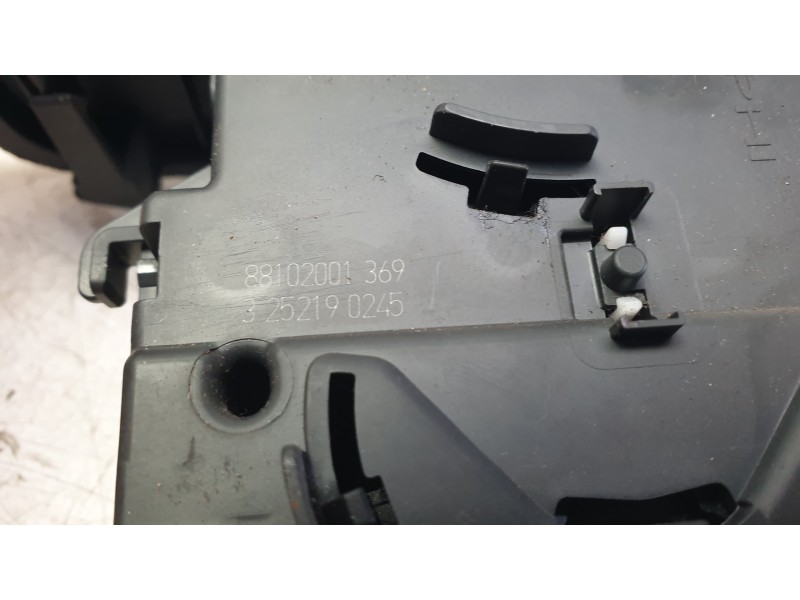 Recambio de mando volante para renault kangoo express (fw0/1_) z.e. (fw0z, fw1z) referencia OEM IAM 88102001369  