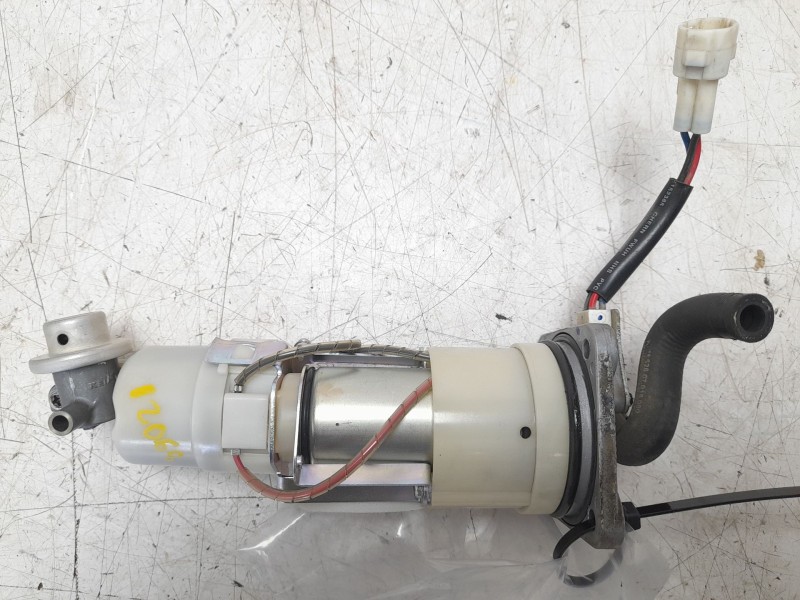 Recambio de bomba combustible para ktm super duke 1290 super duke r referencia OEM IAM 60307088100  
