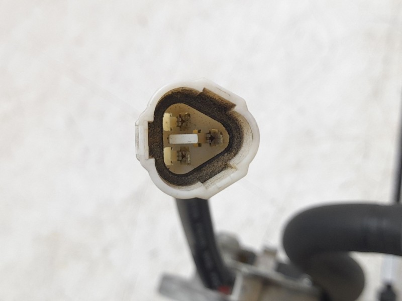 Recambio de bomba combustible para ktm super duke 1290 super duke r referencia OEM IAM 60307088100  