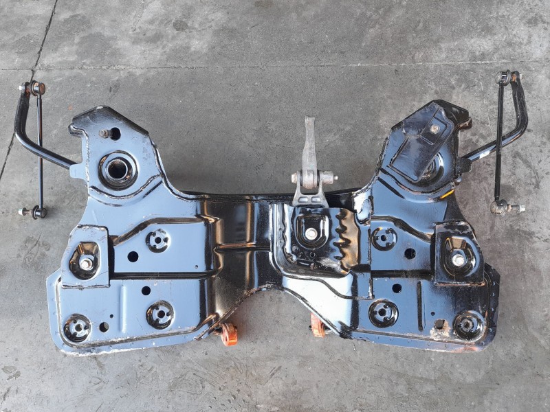 Recambio de puente delantero para mg zs suv (azs1) 1.5 vti referencia OEM IAM 1456991  