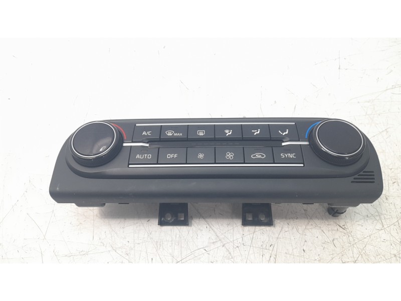 Recambio de mando climatizador para kia xceed drive referencia OEM IAM 97250J7202  