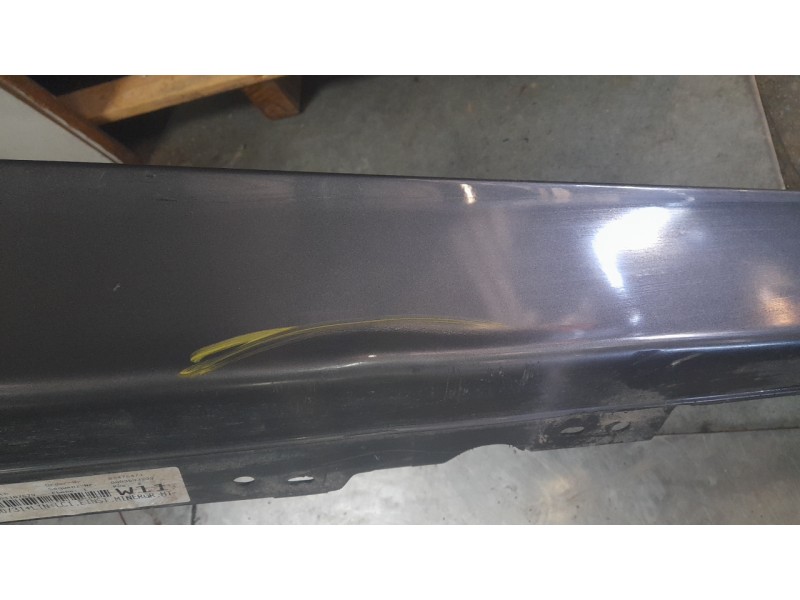 Recambio de estribos laterales para bmw 3 (f30, f80) 330 e referencia OEM IAM 51777256912  