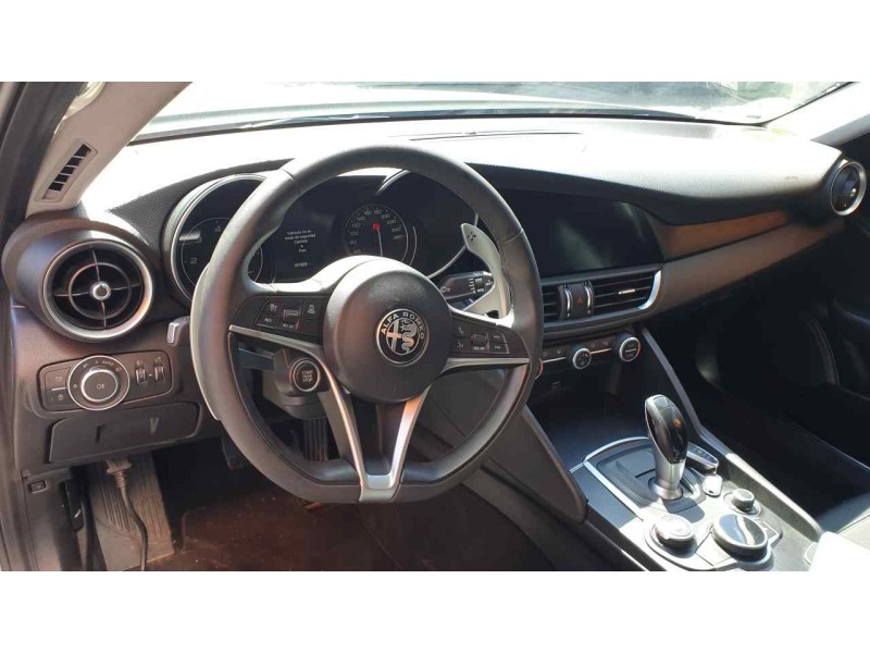 alfa romeo giulia (952) del año 2018