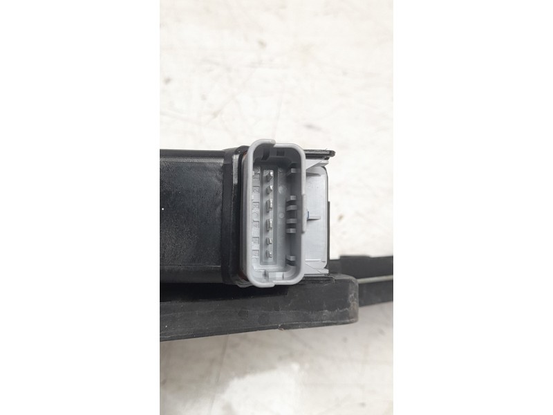 Recambio de elevalunas delantero izquierdo para opel corsa f (p2jo) 1.2 (68) referencia OEM IAM 9829043680  