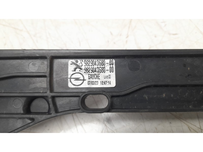 Recambio de elevalunas delantero izquierdo para opel corsa f (p2jo) 1.2 (68) referencia OEM IAM 9829043680  