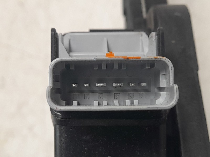 Recambio de elevalunas delantero izquierdo para opel corsa f (p2jo) 1.2 (68) referencia OEM IAM 9829043680  