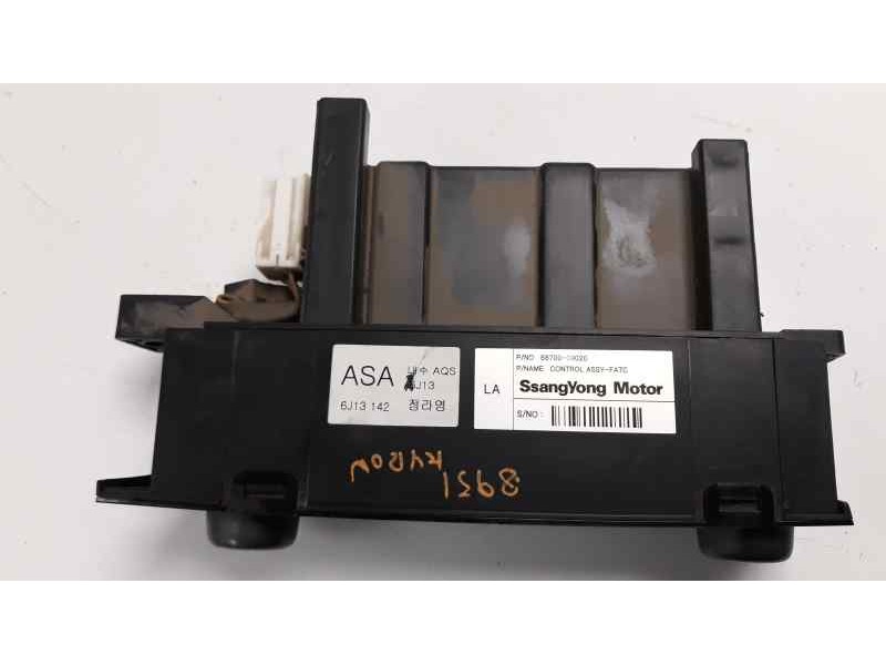 Recambio de mando climatizador para ssangyong kyron 2.0 referencia OEM IAM 6870009020  