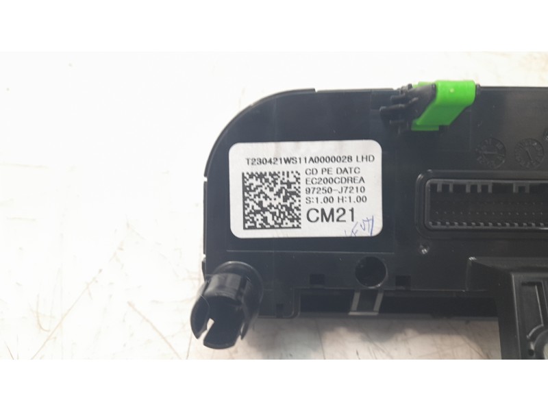 Recambio de mando climatizador para kia xceed drive referencia OEM IAM 97250J7202  