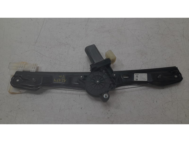 Recambio de elevalunas trasero derecho para bmw 3 (f30, f80) 330 e referencia OEM IAM 51357281888  106063320
