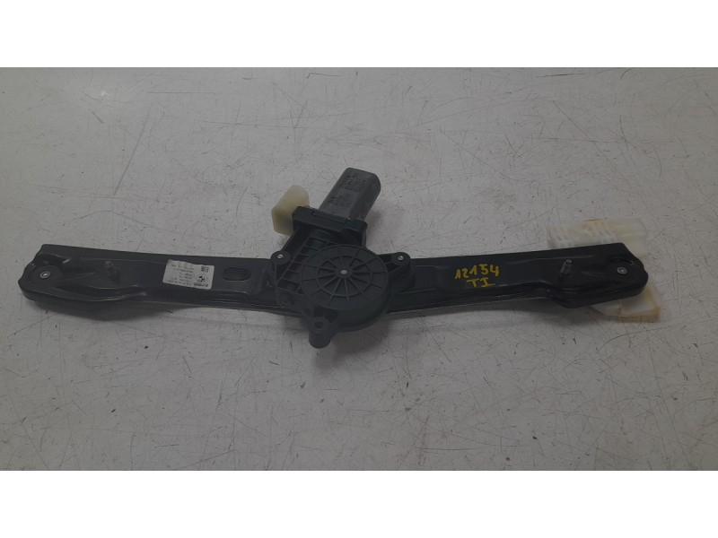 Recambio de elevalunas trasero izquierdo para bmw 3 (f30, f80) 330 e referencia OEM IAM 7351049  106063321