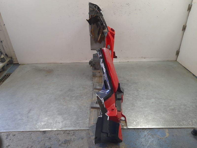 Recambio de corte carroceria lateral izquierda para audi r8 (423) 4.2 fsi referencia OEM IAM   