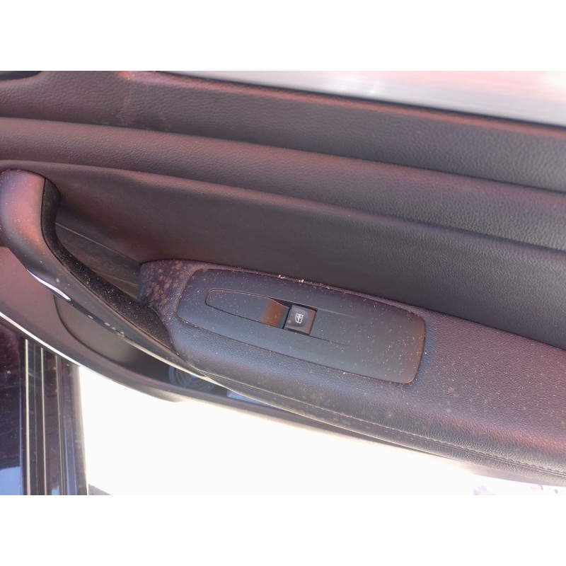 Recambio de mando elevalunas delantero derecho para renault megane iv sport tourer (k9a/m/n_) 1.3 tce 140 (k9nb) referencia OEM 
