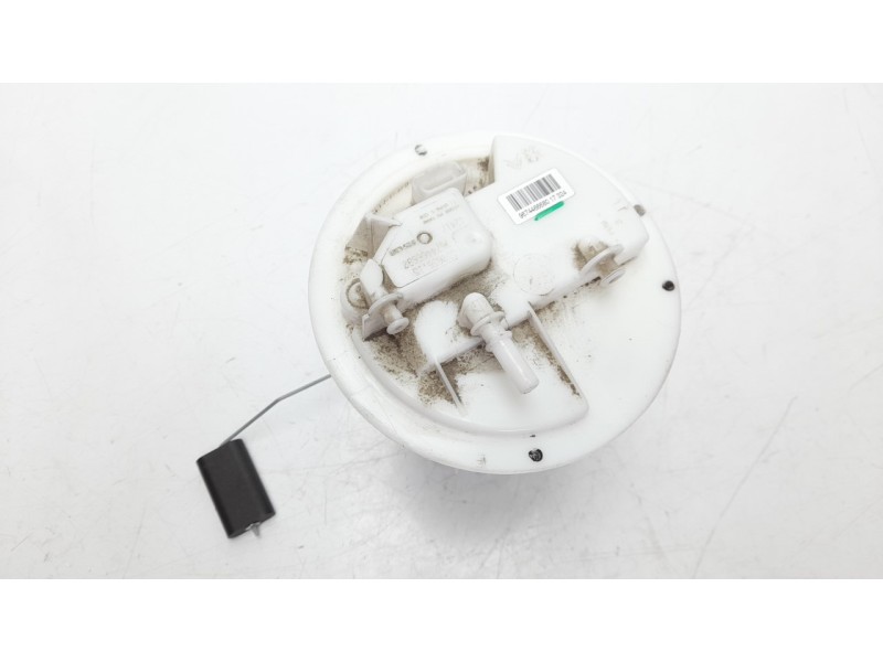 Recambio de bomba combustible para peugeot 208 1.2 16v vti referencia OEM IAM 9674466680  