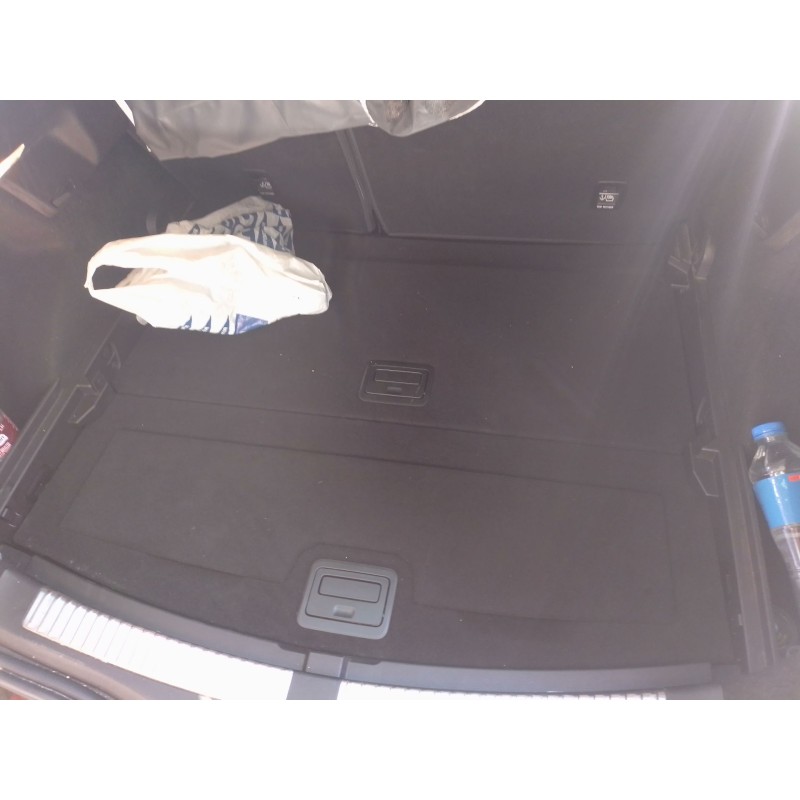 Recambio de alfombra maletero para renault megane iv sport tourer (k9a/m/n_) 1.3 tce 140 (k9nb) referencia OEM IAM   