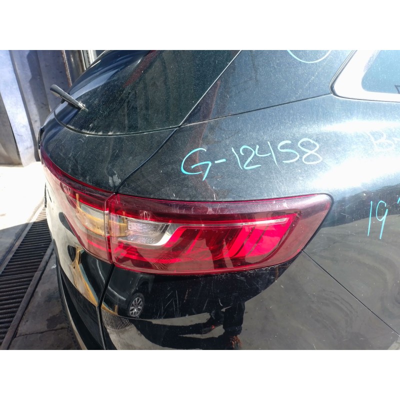 Recambio de piloto trasero derecho para renault megane iv sport tourer (k9a/m/n_) 1.3 tce 140 (k9nb) referencia OEM IAM   