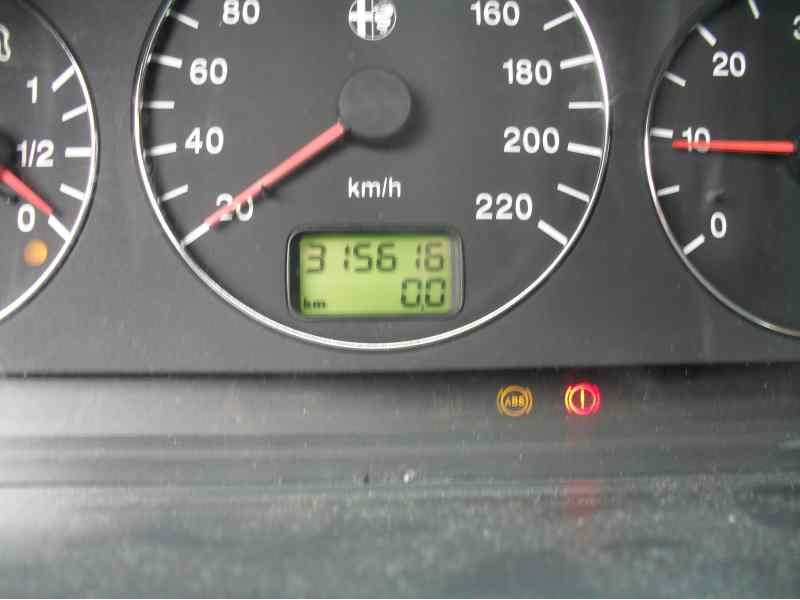 alfa romeo 146 del año 1999