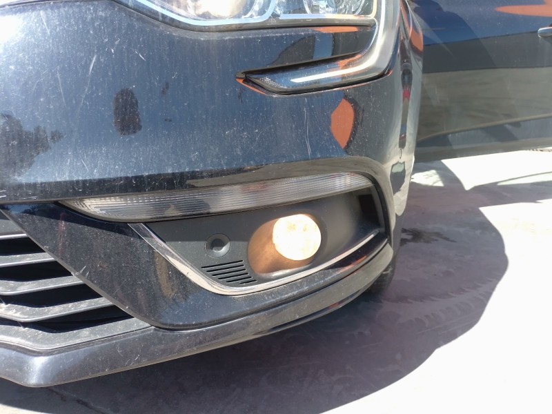 Recambio de faro antiniebla izquierdo para renault megane iv sport tourer (k9a/m/n_) 1.3 tce 140 (k9nb) referencia OEM IAM   