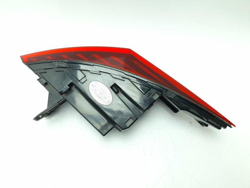 Recambio de piloto trasero izquierdo para skoda enyaq iv suv (5az) 80x 4x4 referencia OEM IAM 5LA945207A  