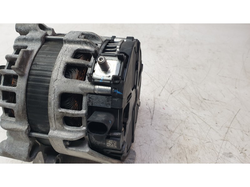 Recambio de alternador para bmw x4 (g02, f98) xdrive 30 i referencia OEM IAM 0125814004  /-//-//-//-//-//-//ALF230A01BS/-/
