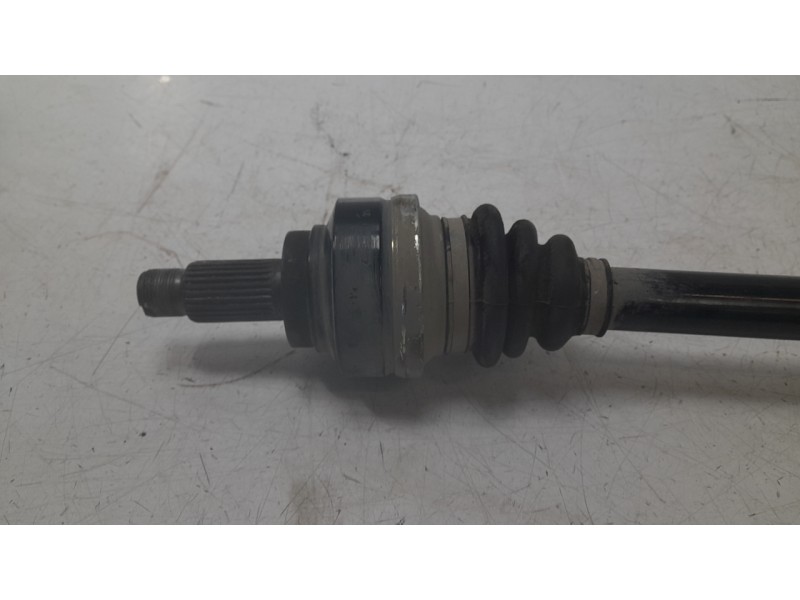 Recambio de transmision trasera izquierda para bmw 3 (f30, f80) 330 e referencia OEM IAM 33207609351  B1186/-/T68363