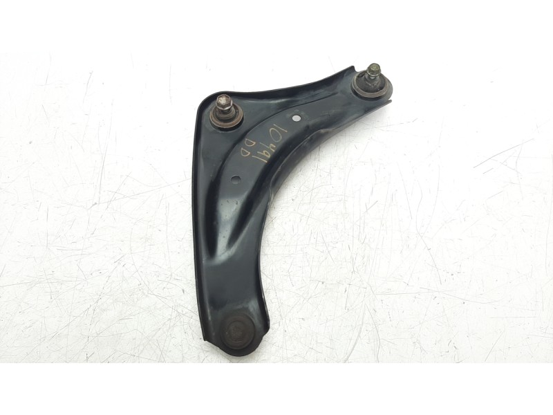 Recambio de brazo suspension inferior delantero derecho para nissan pulsar (c13) acenta referencia OEM IAM 545001KK0B  ZWDNS138