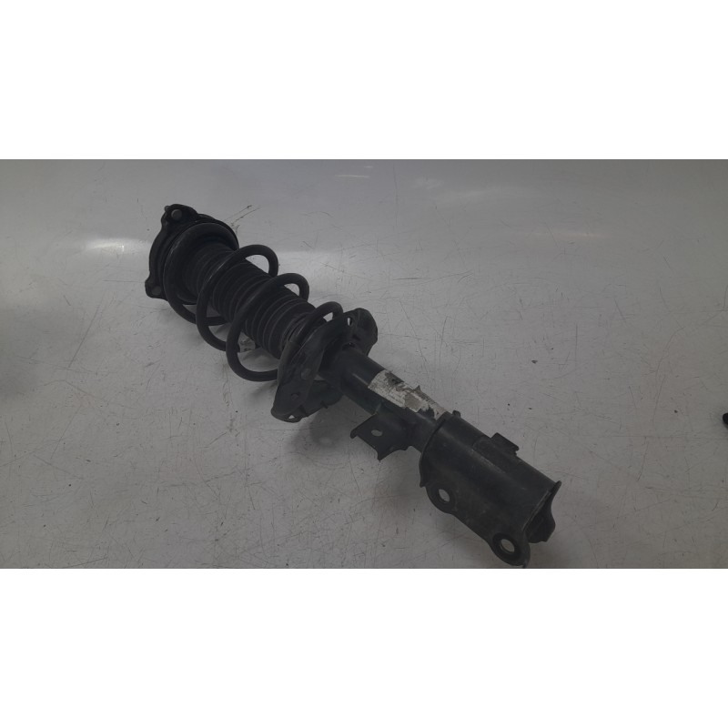 Recambio de amortiguador delantero derecho para kia sportage drive 4x2 referencia OEM IAM 54660F1550  