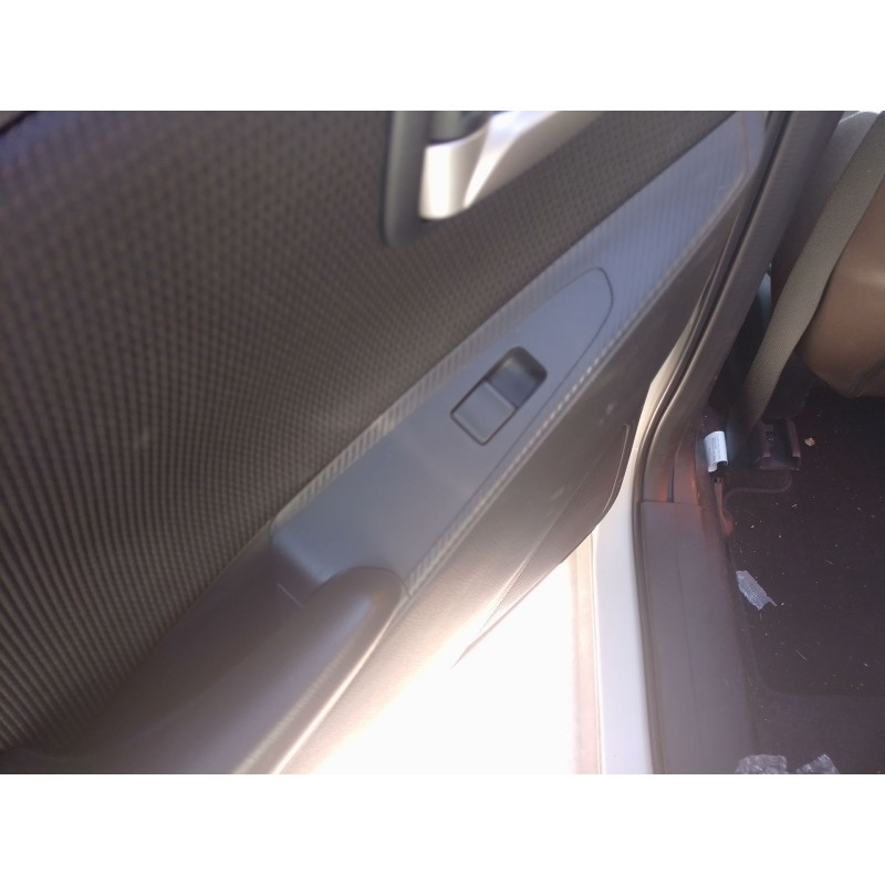 Recambio de mando elevalunas trasero izquierdo para mazda 2 hatchback (dl, dj) 1.5 skyactiv-g referencia OEM IAM   