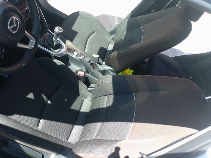 Recambio de juego asientos completo para mazda 2 hatchback (dl, dj) 1.5 skyactiv-g referencia OEM IAM   