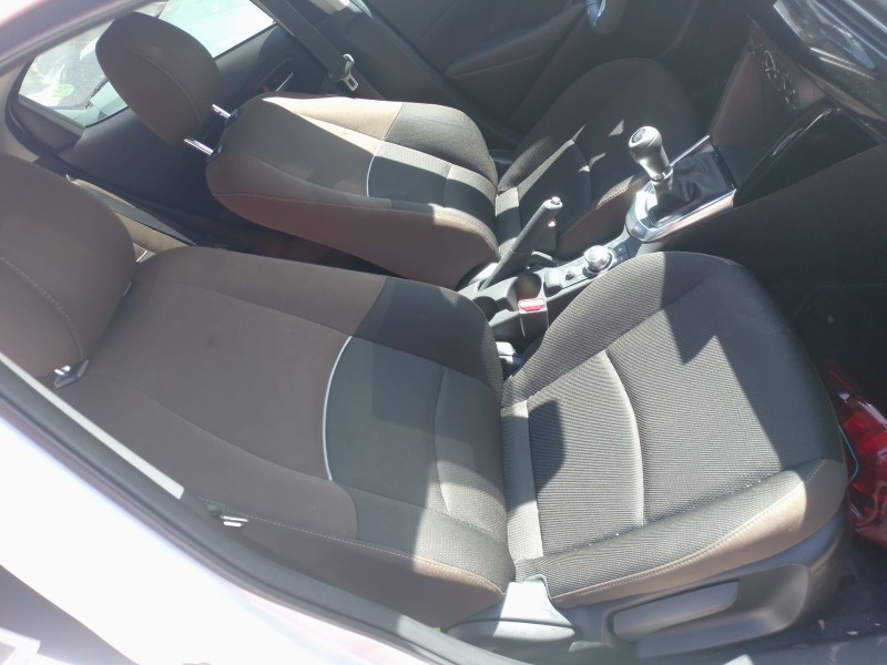 Recambio de juego asientos completo para mazda 2 hatchback (dl, dj) 1.5 skyactiv-g referencia OEM IAM   