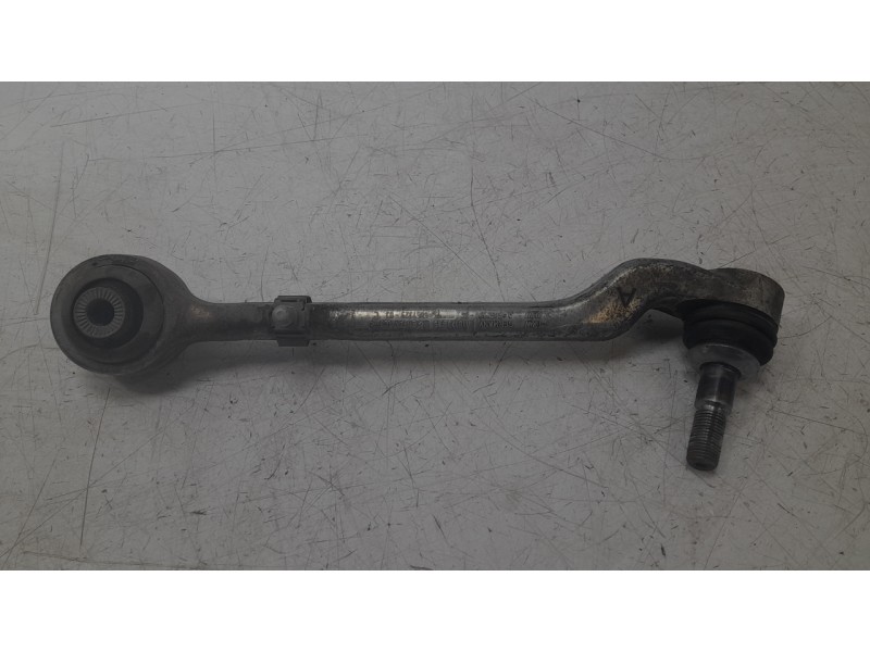 Recambio de brazo suspension inferior delantero izquierdo para bmw 3 (f30, f80) 330 e referencia OEM IAM 685299104  