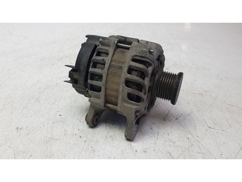 Recambio de alternador para dacia duster (hs_) 1.2 tce 125 referencia OEM IAM 2714143A  ALF030051HQ