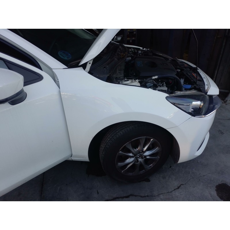 Recambio de aleta delantera derecha para mazda 2 hatchback (dl, dj) 1.5 skyactiv-g referencia OEM IAM   