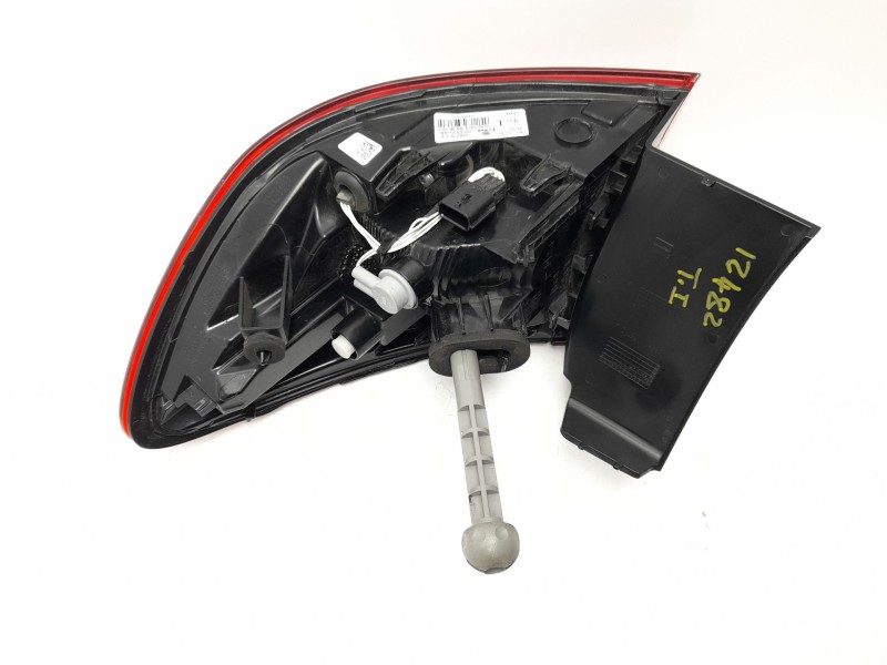 Recambio de piloto trasero izquierdo para mitsubishi colt referencia OEM IAM 265551550R  103F18140771/16018521/5500501/RN3324166