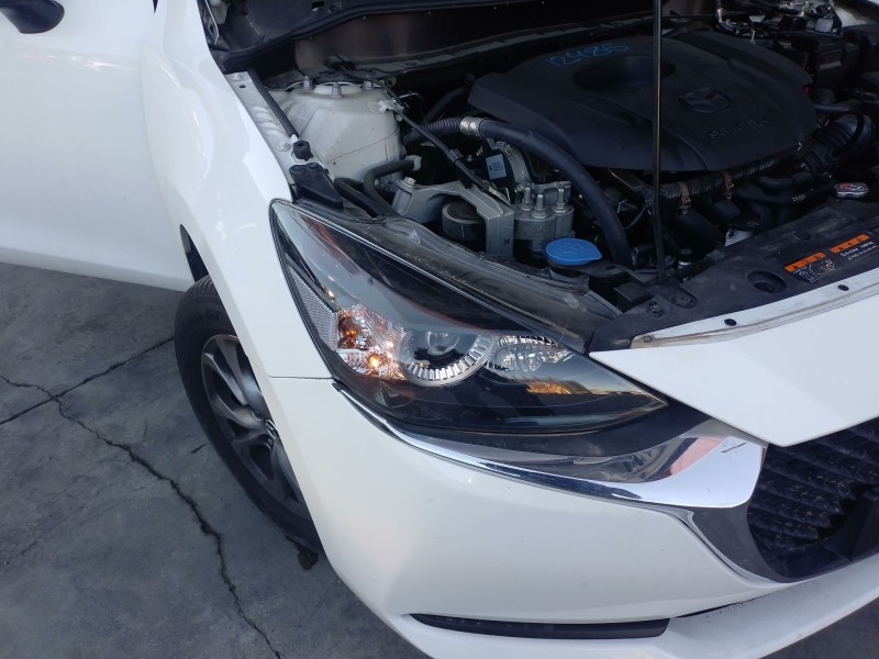 Recambio de faro derecho para mazda 2 hatchback (dl, dj) 1.5 skyactiv-g referencia OEM IAM   