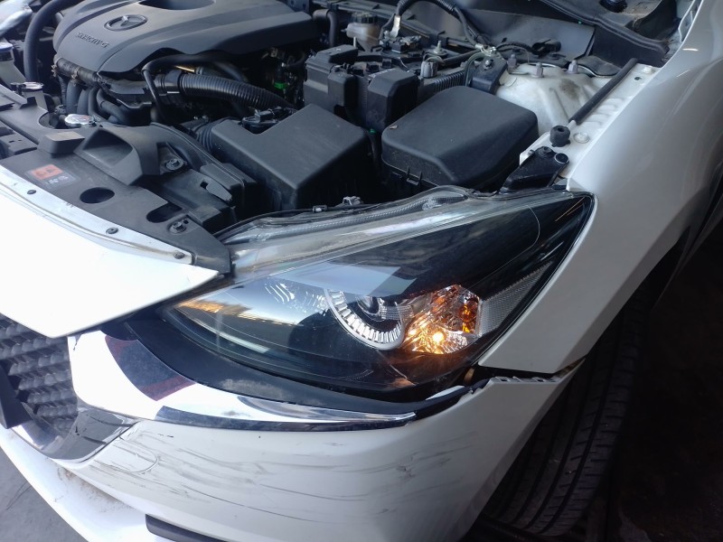Recambio de faro izquierdo para mazda 2 hatchback (dl, dj) 1.5 skyactiv-g referencia OEM IAM   