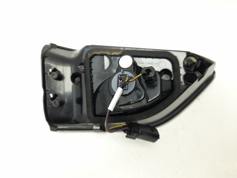 Recambio de piloto trasero derecho interior para ford kuga iii (dfk) 2.5 fhev referencia OEM IAM LV4B13A602AN  
