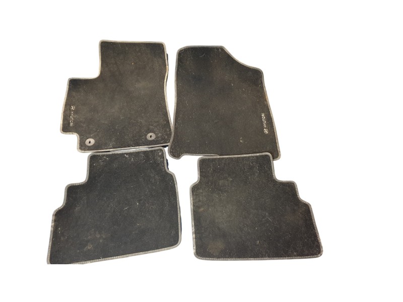 Recambio de juego alfombrillas para hyundai kona 1.0 t-gdi referencia OEM IAM BE143ADE00  