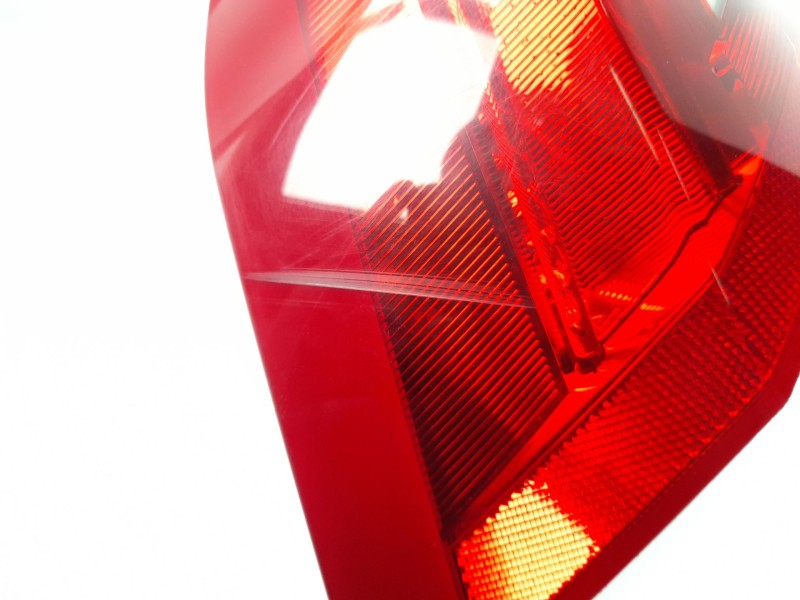 Recambio de piloto trasero izquierdo para volvo v60 i (155) d3 / d4 referencia OEM IAM 3124953 LLH452 104LLH452