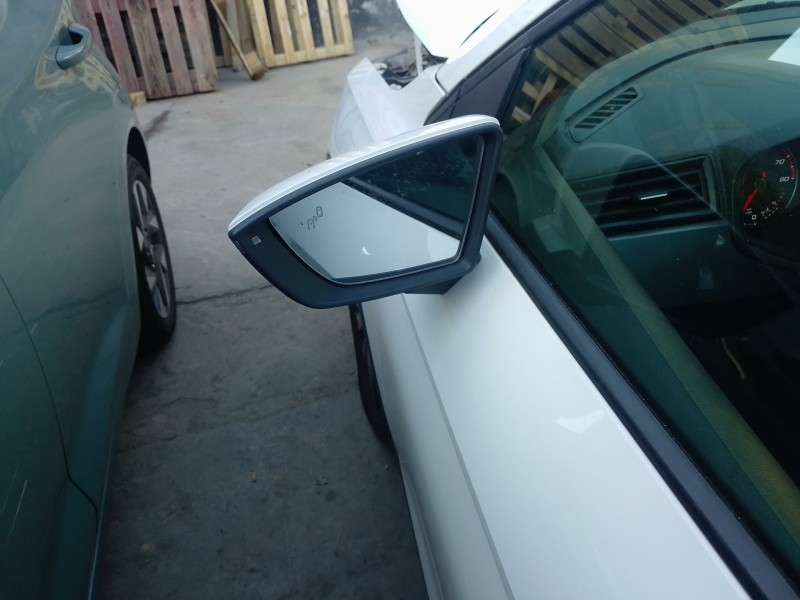Recambio de retrovisor izquierdo para seat arona (kj7, kjp) 1.0 tsi referencia OEM IAM   