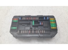 CAJA RELES / FUSIBLES 9389069 