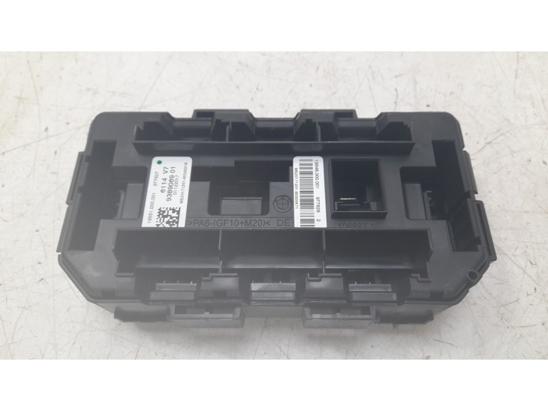 Recambio de caja reles / fusibles para bmw 3 (f30, f80) 330 e referencia OEM IAM 9389069  
