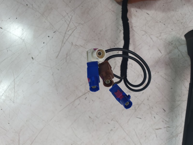 Recambio de antena para renault clio v referencia OEM IAM 282162581R  