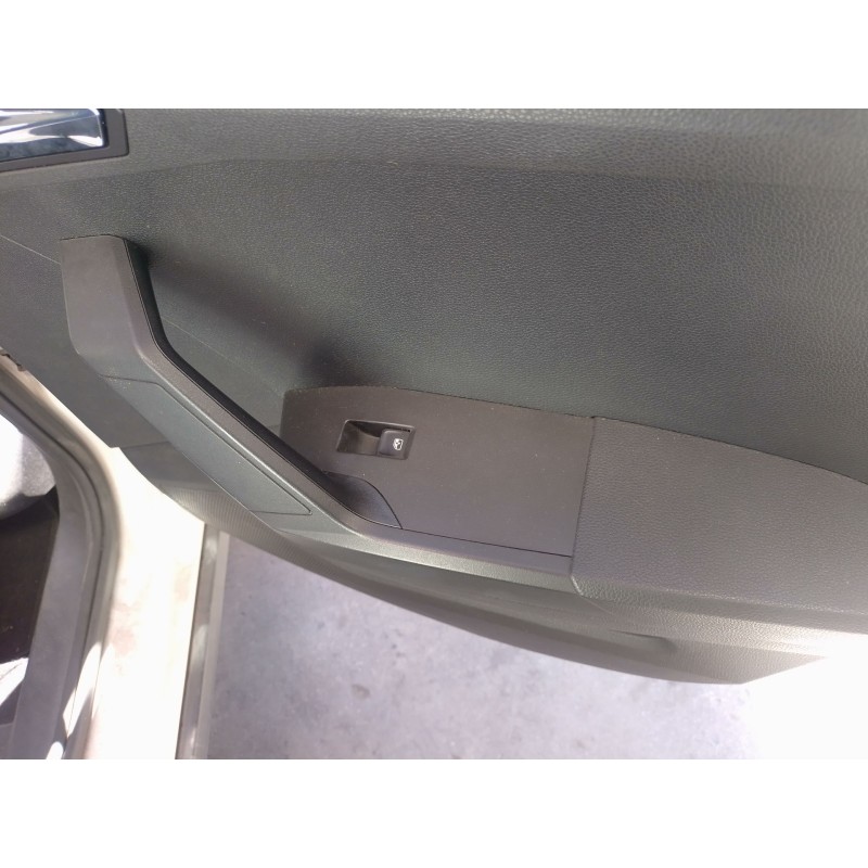 Recambio de mando elevalunas trasero derecho para seat arona (kj7, kjp) 1.0 tsi referencia OEM IAM   